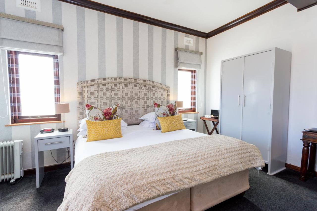 Maartens Guesthouse Cape Town Bagian luar foto