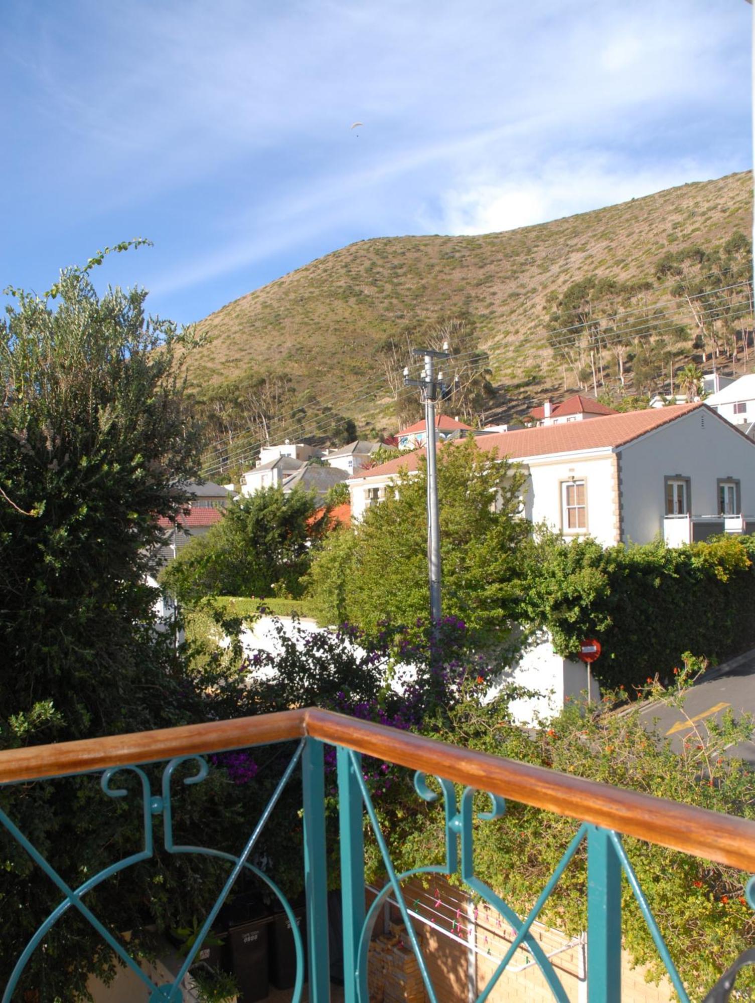 Maartens Guesthouse Cape Town Bagian luar foto