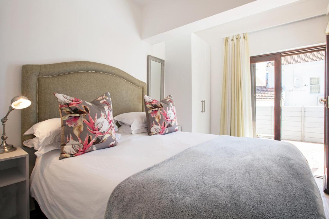 Maartens Guesthouse Cape Town Bagian luar foto